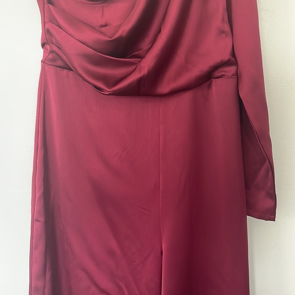 Lulus| Passionate About Perfection Crimson Satin Wide Leg One Sleeve Jumpsuit XL - Picture 3 of 12